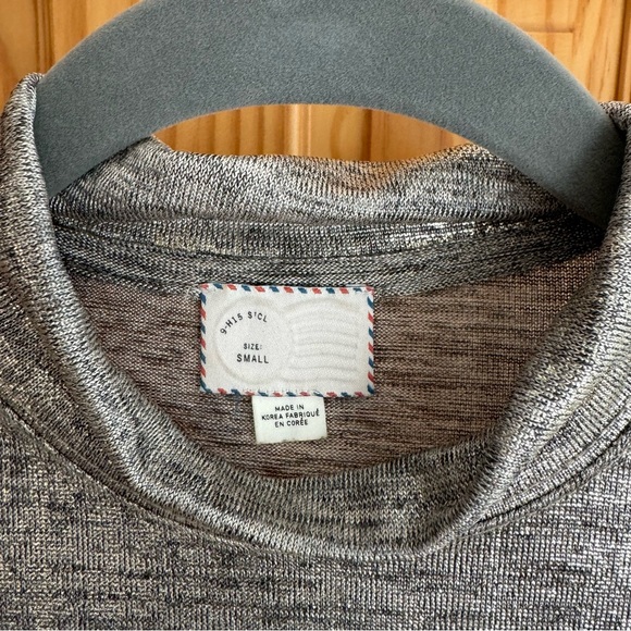 🎉HP🎉 Anthropologie Silver Mock Neck Tank - Picture 3 of 6